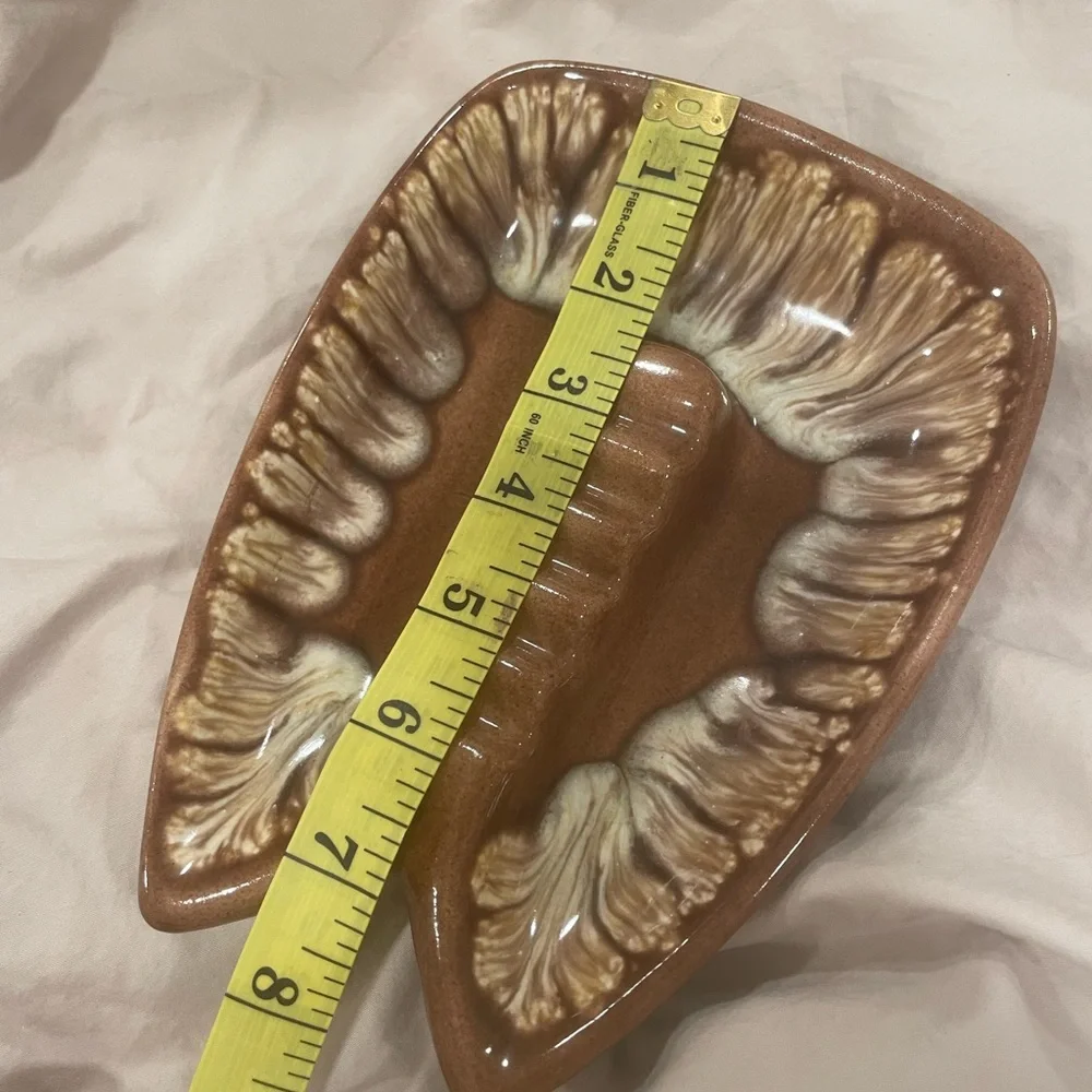 Vintage MCM drip style Pottery Leaf-Shaped Ceramic Ashtray circa 1960s signed - Picture 7 of 7